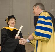 Beverly Long receives honorary degree at the 2007 Emory University commencement ceremony.