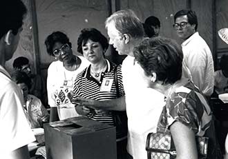 Black and white photo of Jimmy Carter at the Panama electionsin 1989.
